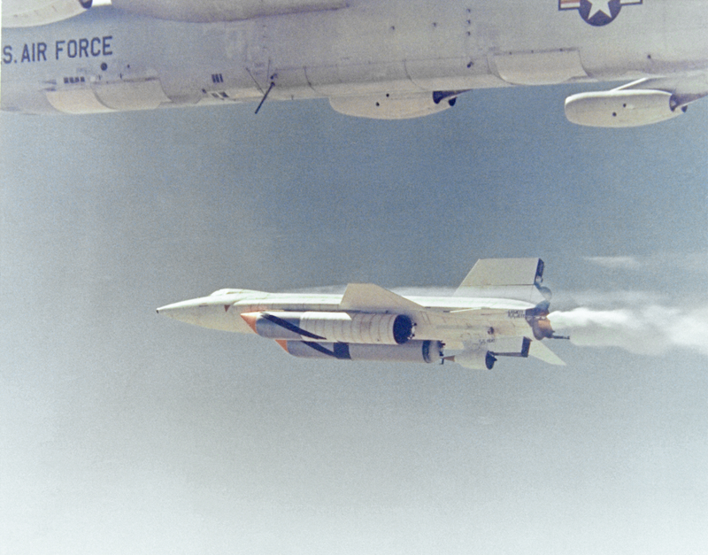 Illustration for article titled Outstanding photos of the X-15, the fastest manned rocket plane ever